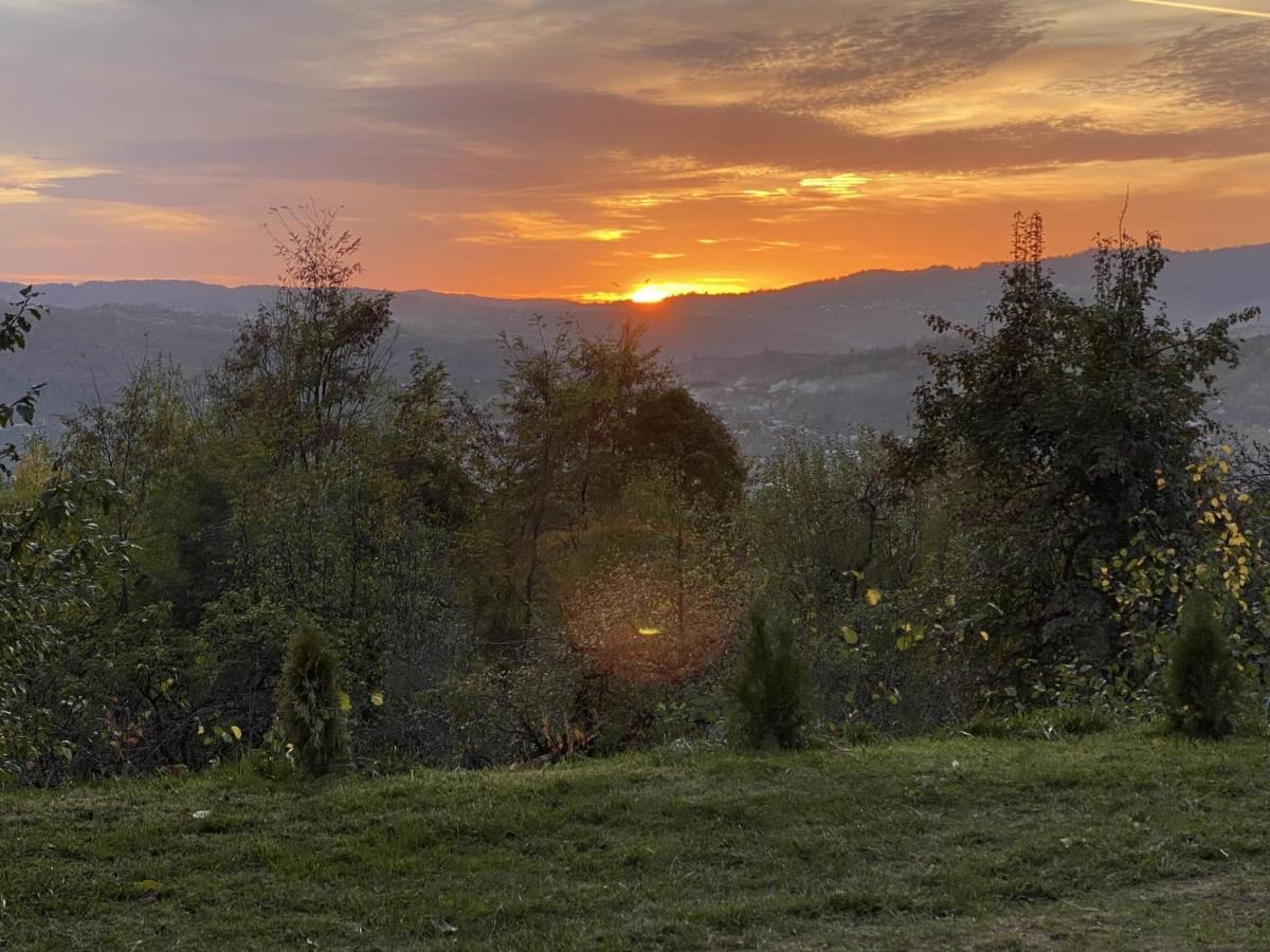 Pensiunea Piri Land Comarnic Luaran gambar
