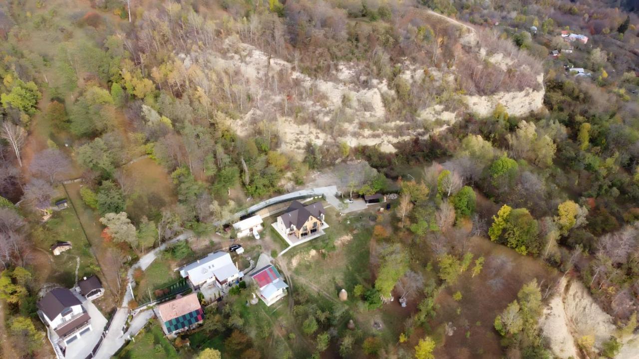 Pensiunea Piri Land Comarnic Luaran gambar